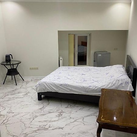 Old Tbilisi Appartement Buitenkant foto